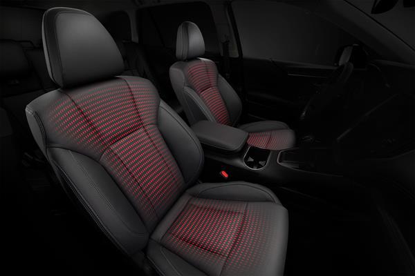 Ilustrācija, kas parāda aktīvos apsildes elementus Subaru vadītāja un pasažiera sēdekļos.